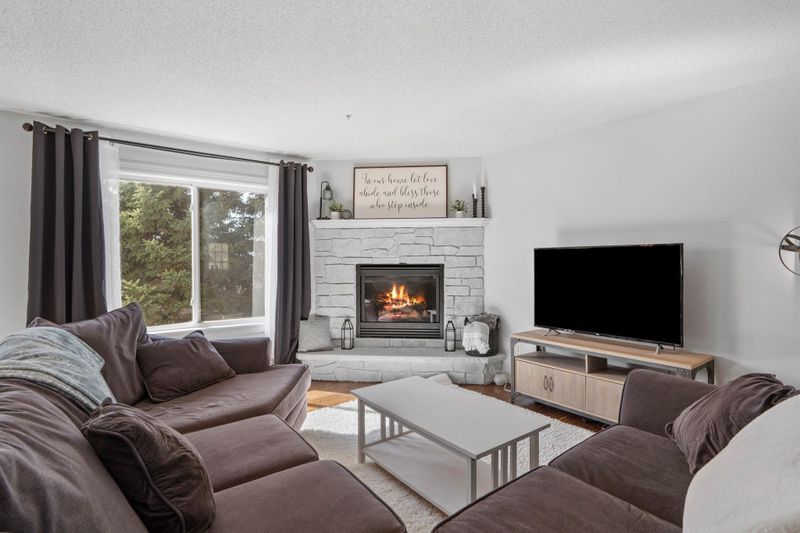 495 Pleasant Ct, Chaska, MN 55318