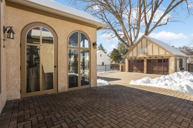 4522 Drexel Ave, Edina, MN 55424