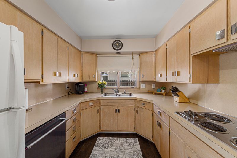 613 Mcindoe St, Owatonna, MN 55060