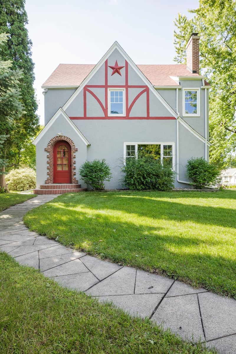 201 2nd St W, Chokio, MN 56221