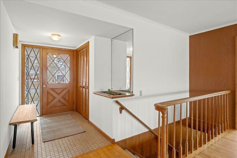 3330 Decatur Ln, Saint Louis Park, MN 55426