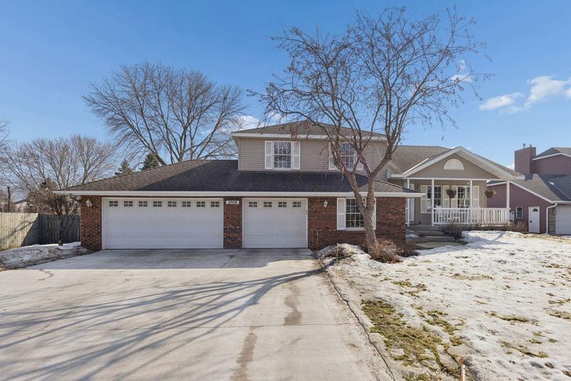 2508 Colony Dr, Saint Cloud, MN 56303