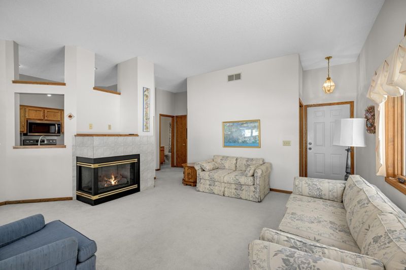 4125 Arbor Ln, Eagan, MN 55122