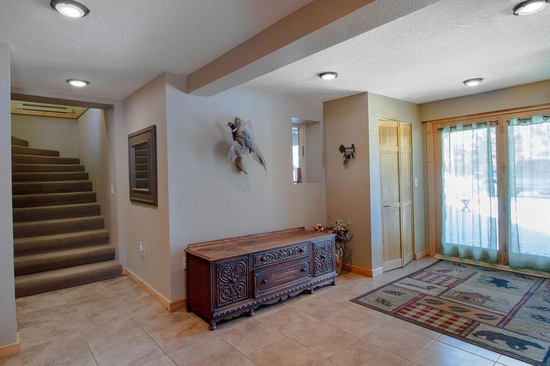 2643 Lauren Rd, Duluth, MN 55804