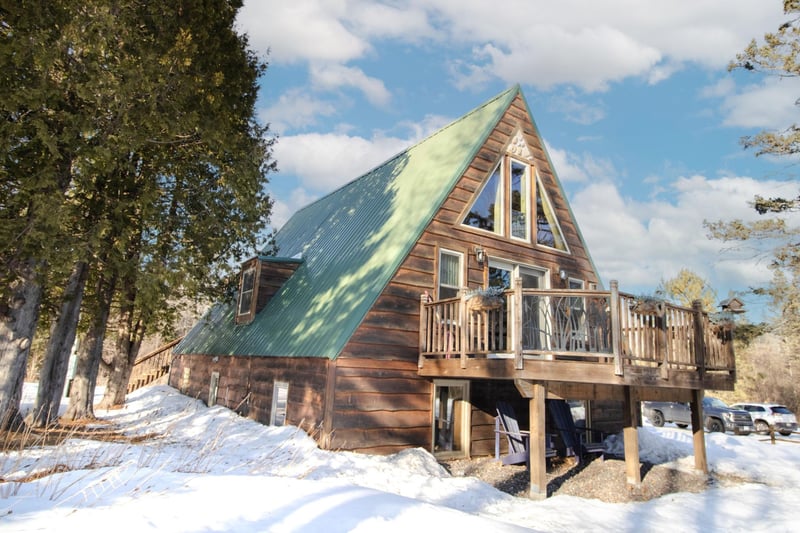2643 Lauren Rd, Duluth, MN 55804