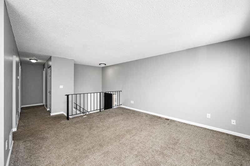 4501 Scott Trl, Eagan, MN 55122