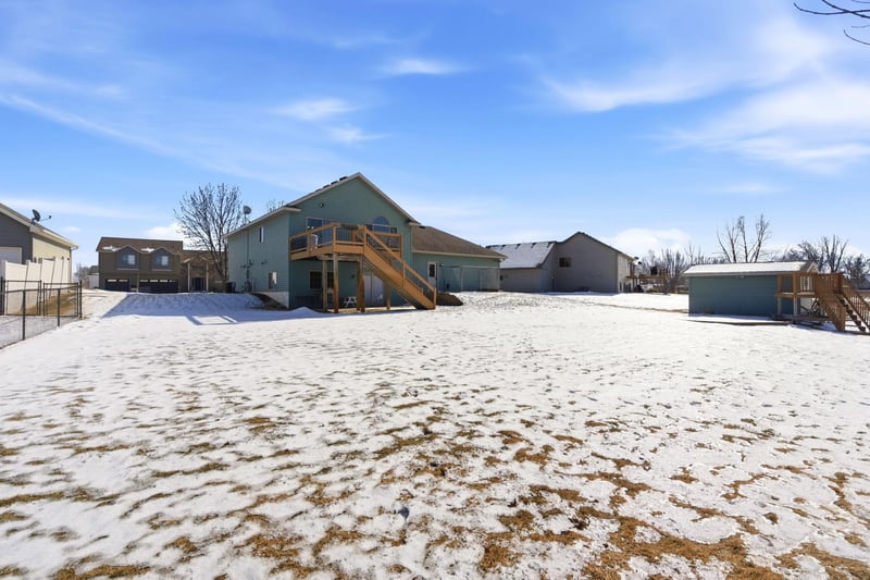 26109 Bluebird Ln, Rockville, MN 56301