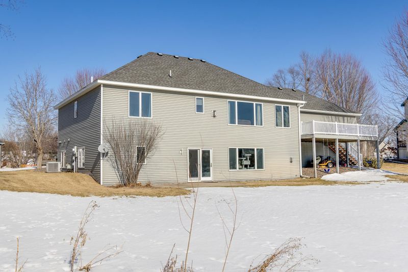 2484 Briar Oakes Blvd, Monticello, MN 55362