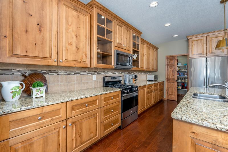 7224 Fairway Ln, Pequot Lakes, MN 56472