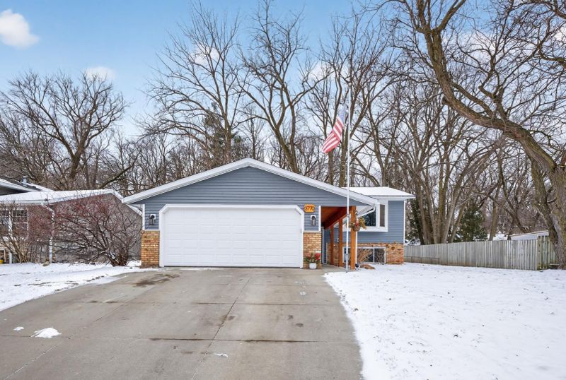 3770 Manorwoods Dr NW, Rochester, MN 55901