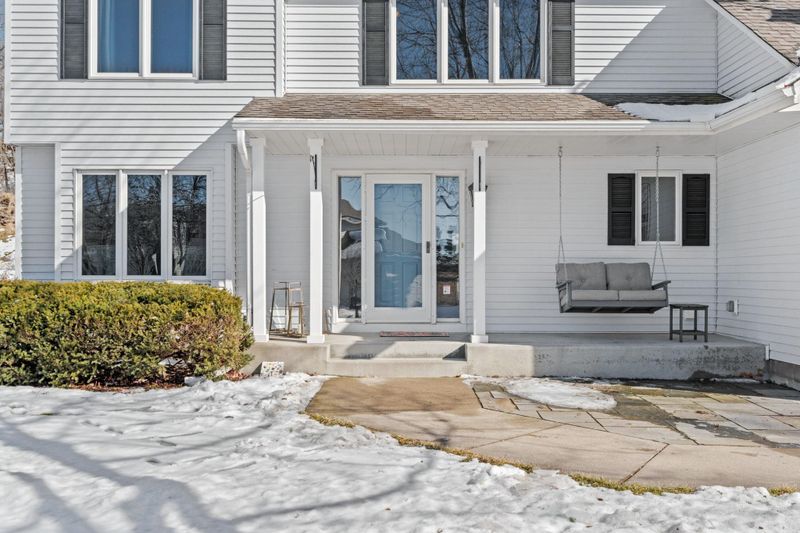 7215 Sunshine Dr, Eden Prairie, MN 55346