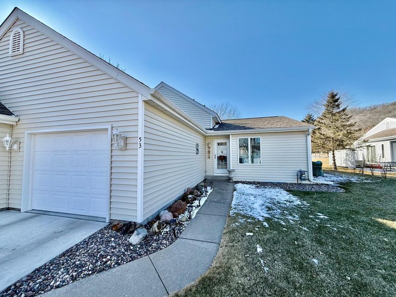 53 Valley Trail Dr, Winona, MN 55987