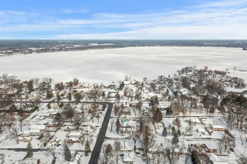 1007 S Shore Dr, Forest Lake, MN 55025