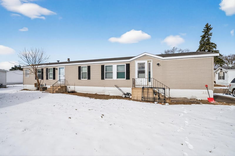 3234 NE 89th Dr NE, Blaine, MN 55449