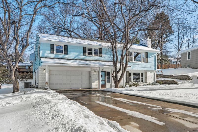 6125 Birchcrest Dr, Edina, MN 55436