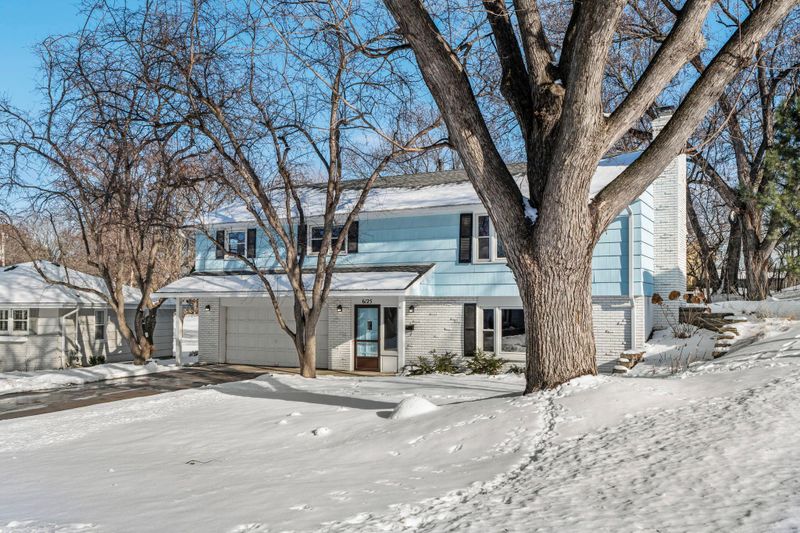 6125 Birchcrest Dr, Edina, MN 55436