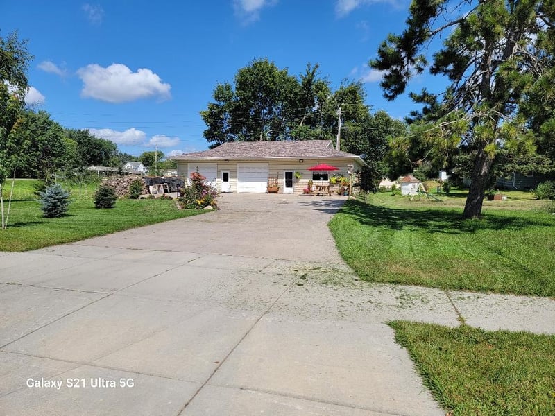 235 North St W, Eagle Bend, MN 56446