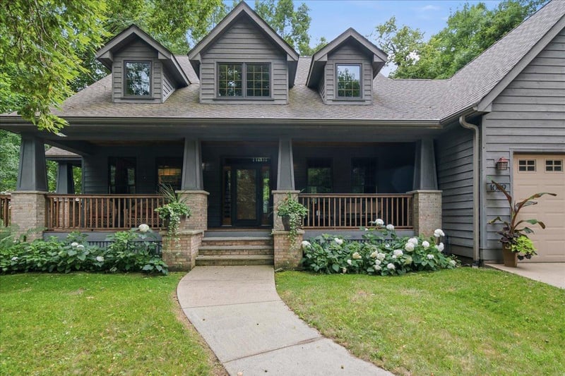 1009 Greenleaf Ct, Northfield, MN 55057