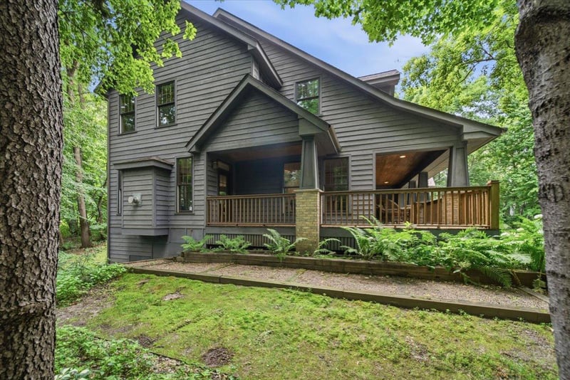 1009 Greenleaf Ct, Northfield, MN 55057