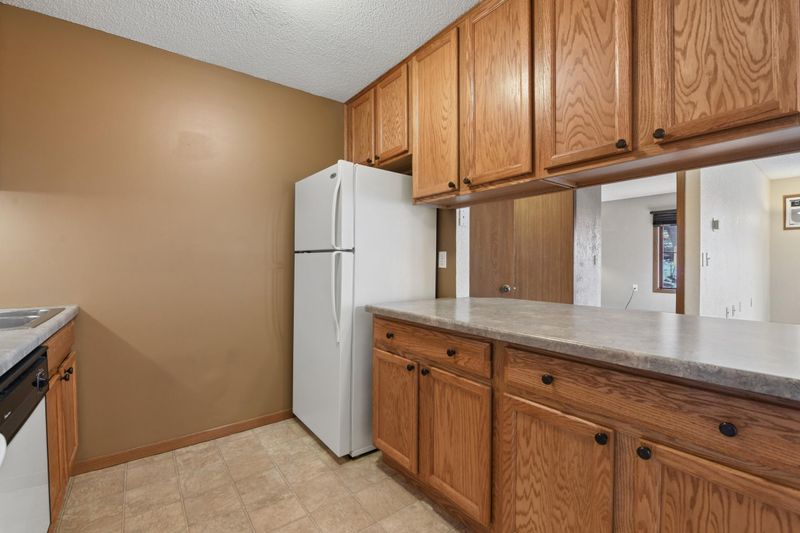 4680 Tower St SE #112, Prior Lake, MN 55372
