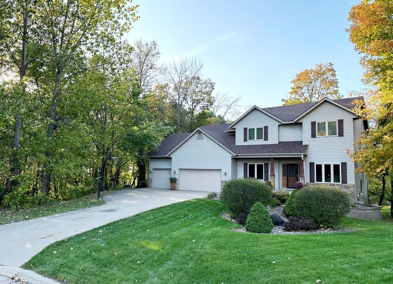 567 Forest Ln, Medford, MN 55049