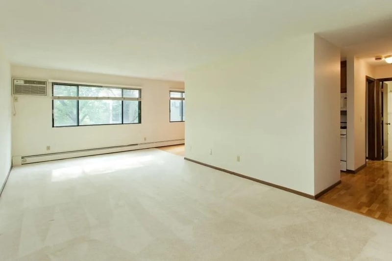 4101 Parklawn Ave #310, Edina, MN 55435