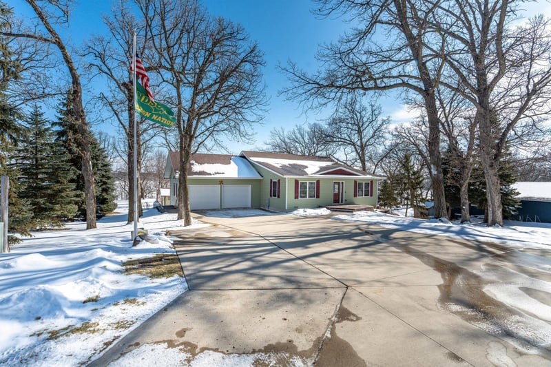 27757 Oak Point Rd, Elbow Lake, MN 56531