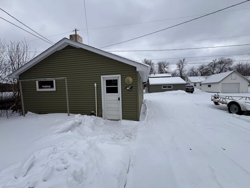 1518 10th St S, Virginia, MN 55792