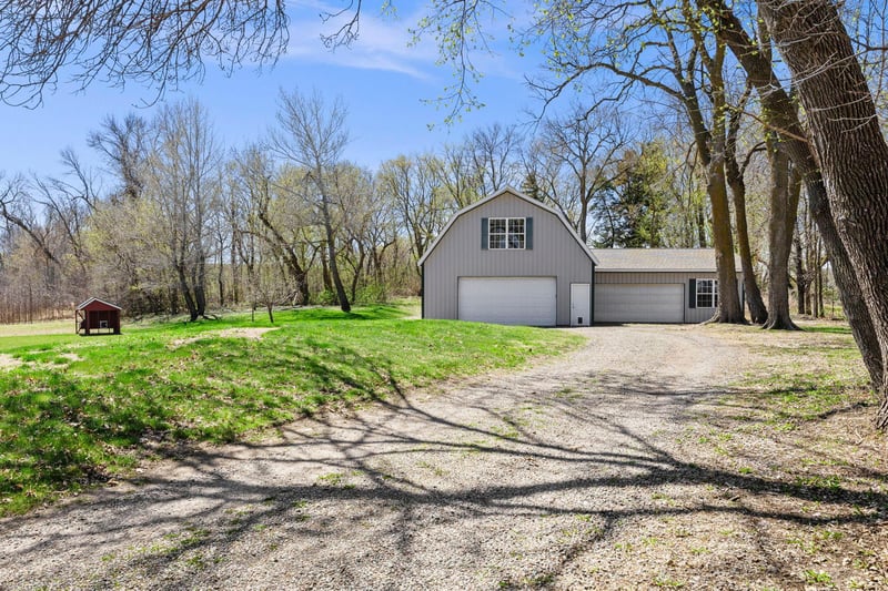 70995 183rd St, Dassel, MN 55325