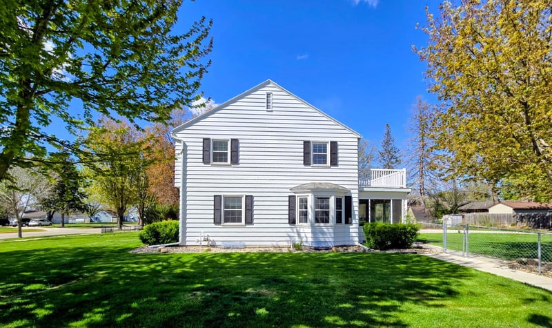 831 4th Ave SW, Pipestone, MN 56164