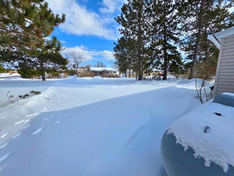 52 Garden Cir, Babbitt, MN 55706