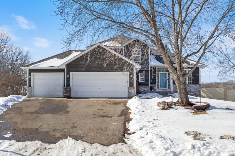 2045 Safari Heights Trl, Eagan, MN 55122