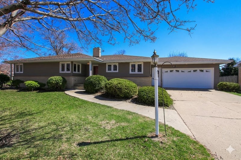 339 6th St NW, Buffalo Lake, MN 55314
