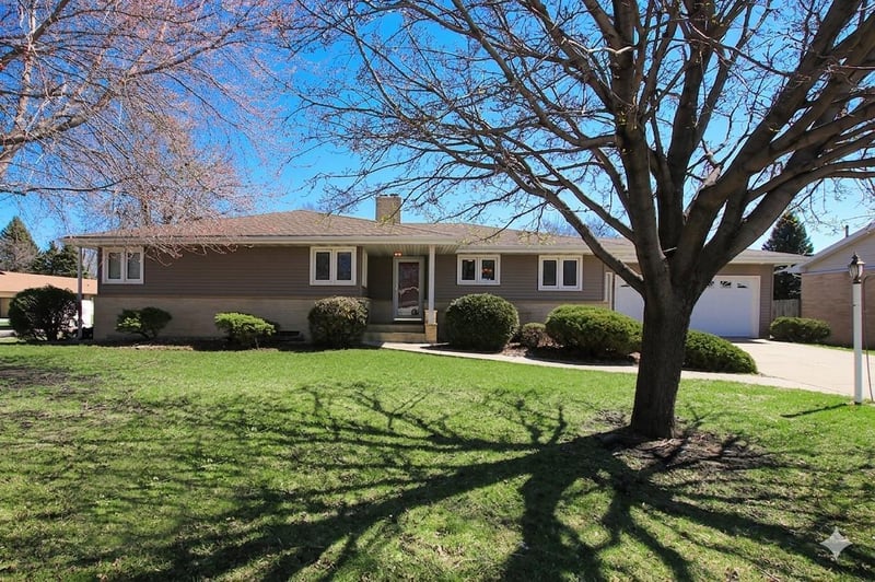 339 6th St NW, Buffalo Lake, MN 55314