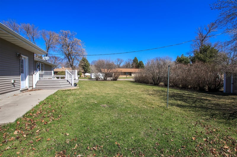 339 6th St NW, Buffalo Lake, MN 55314