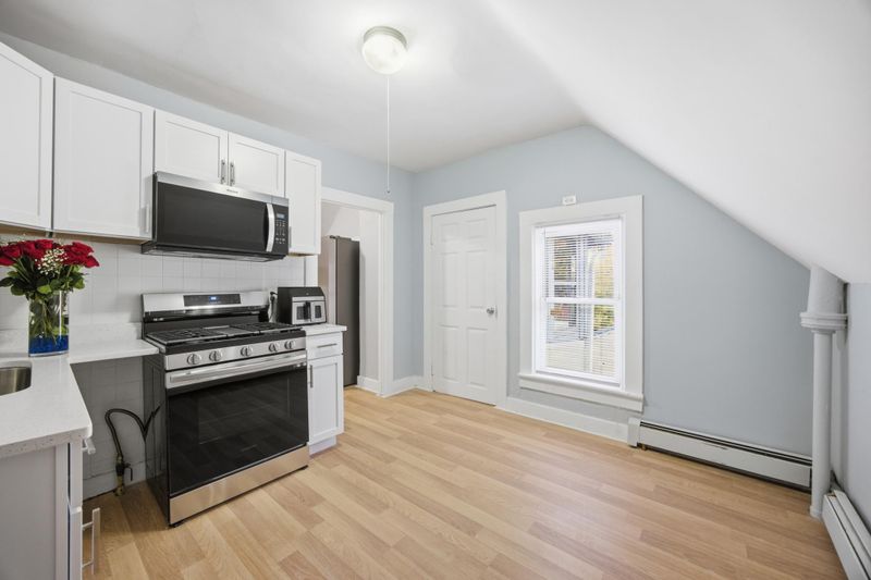 873 Sherburne Ave, Saint Paul, MN 55104