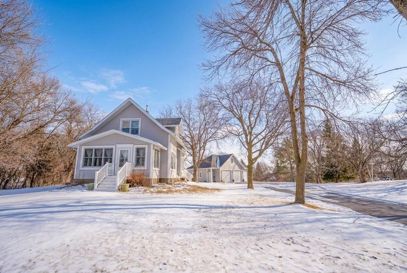 6077 Long Lake Rd, Willmar, MN 56201
