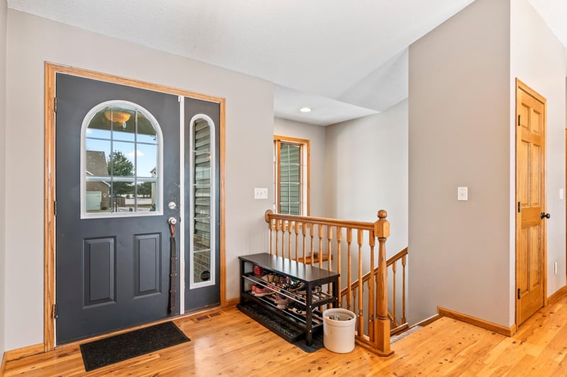 701 Carnoustie Pl SE, Pine Island, MN 55963