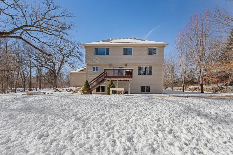 624 Ridge Rd, Henderson, MN 56044