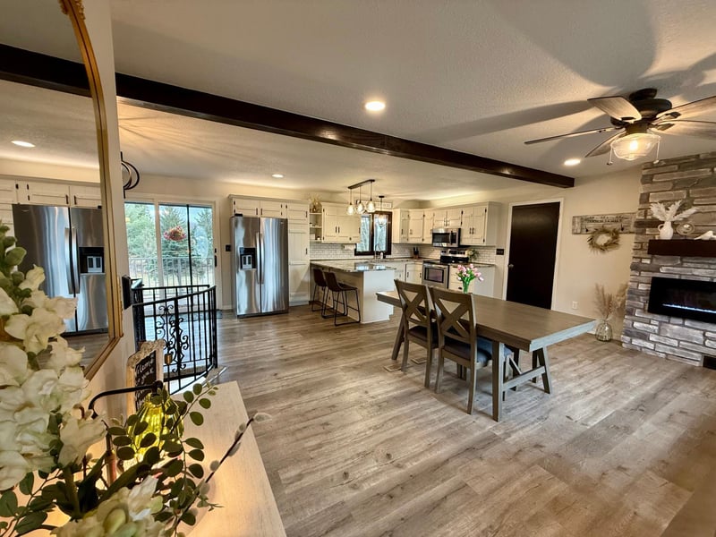 705 Timberline Dr SE, Oronoco, MN 55960