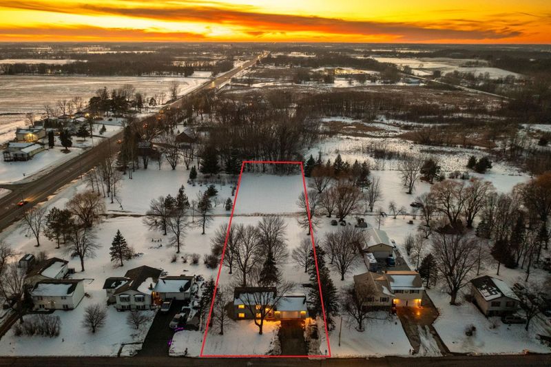 355 Garfield Ave S, Montrose, MN 55363