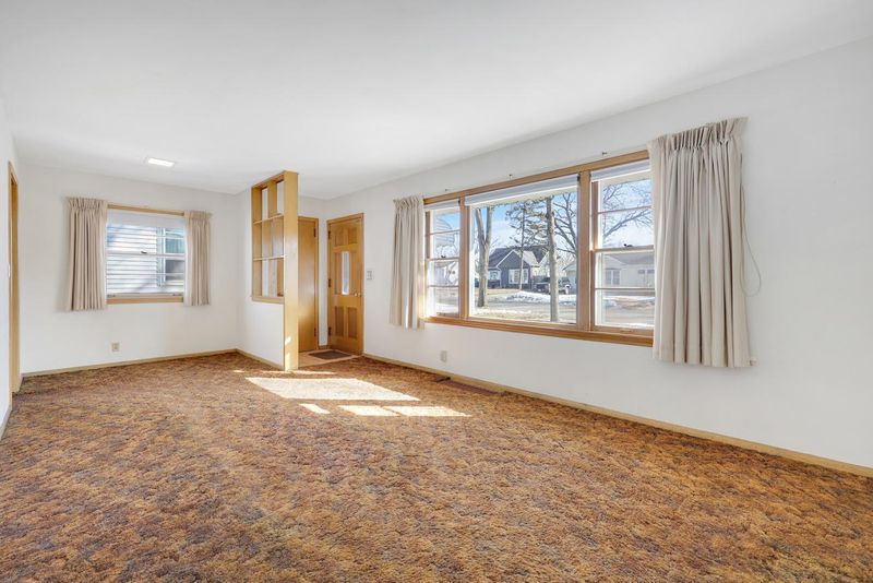 3432 Zinran Ave S, Saint Louis Park, MN 55426