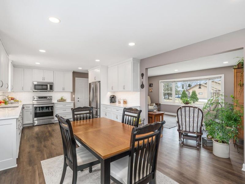 17731 Sterling Ter, Eden Prairie, MN 55346