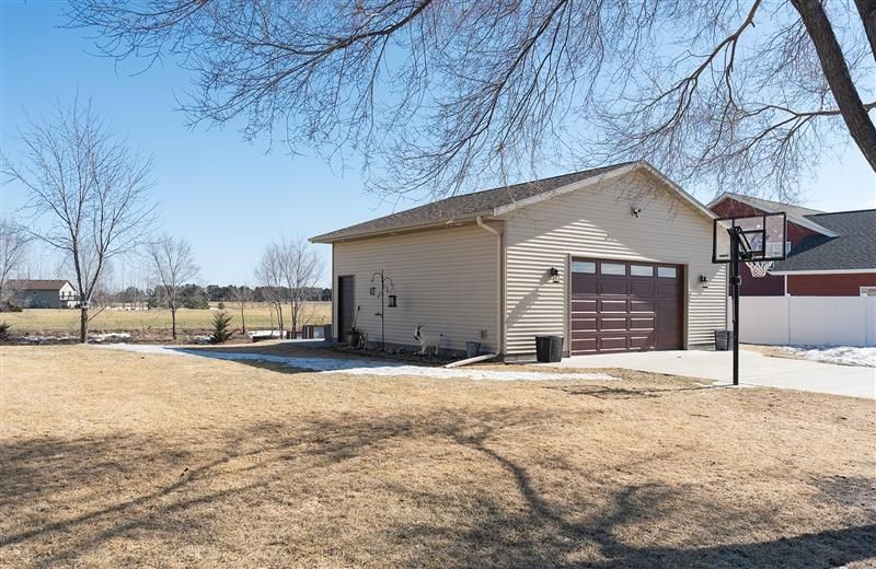 804 11th Ave SW, Rice, MN 56367