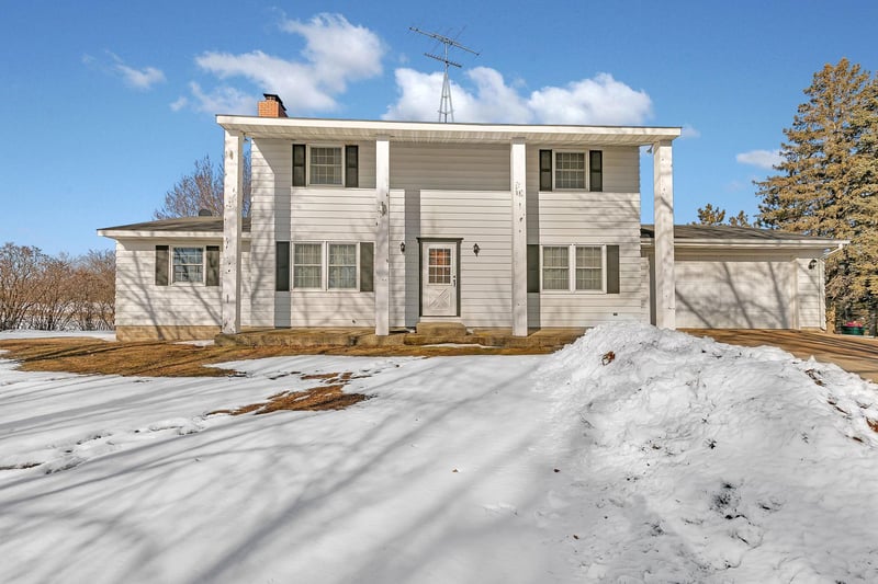 8229 132nd St NW, Annandale, MN 55302