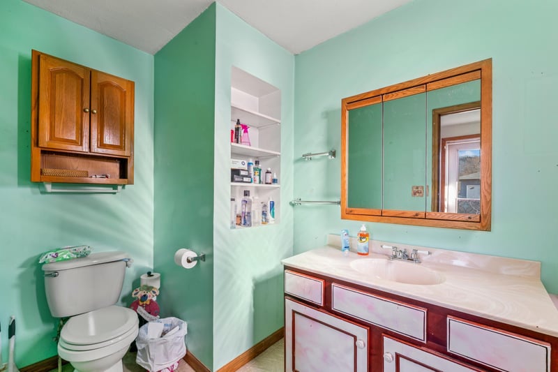 4130 7th Street W, Goodview, MN 55987