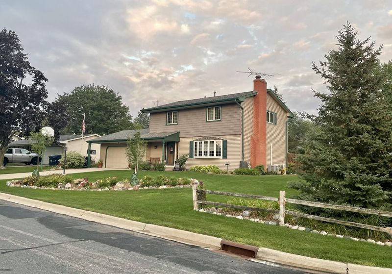 11625 Ravoux Ave, Burnsville, MN 55337
