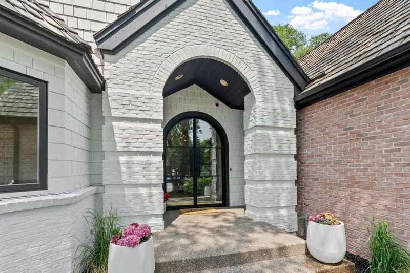 6141 Sherman Cir, Edina, MN 55436