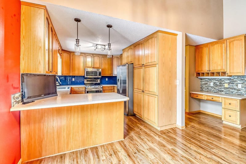 4562 50th St S, Moorhead, MN 56560