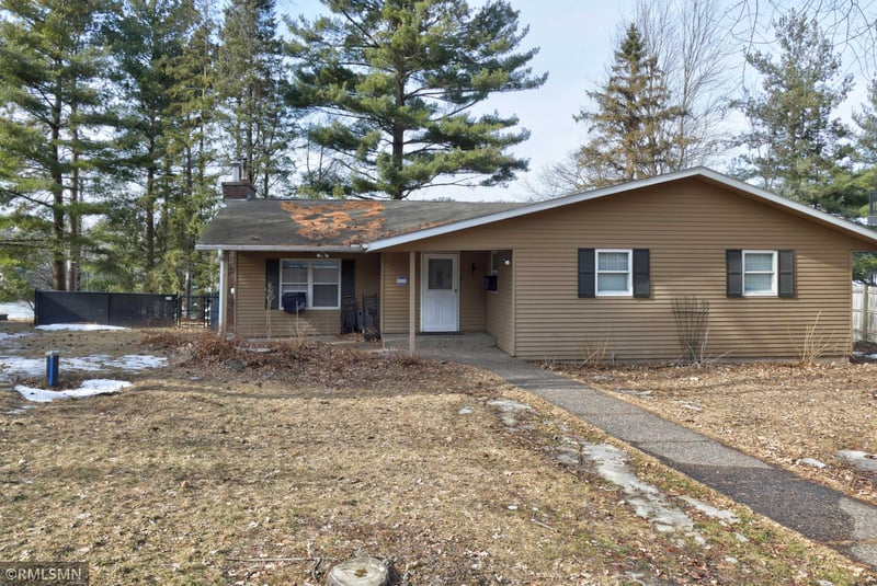 718 Bear Trap Ln, Amery, WI 54001